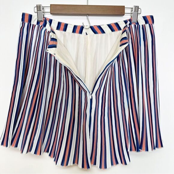 Lovers + Friends Charmed Pleated Striped Mini Skirt Large - Picture 8 of 12